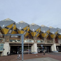 Travel Guide: Rotterdam