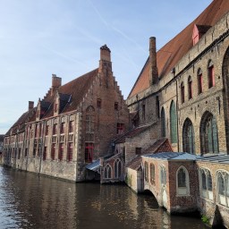 Travel Guide: Bruges