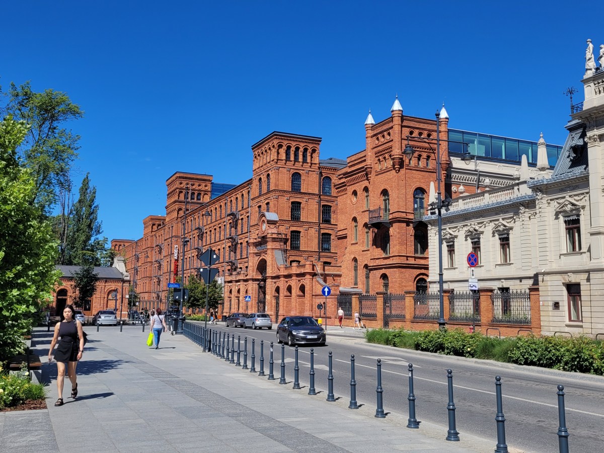 Travel Guide: Lodz